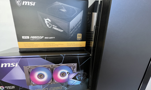 При поддержке: Test & Win: MSI Canister, Water Cooler & Power Supply