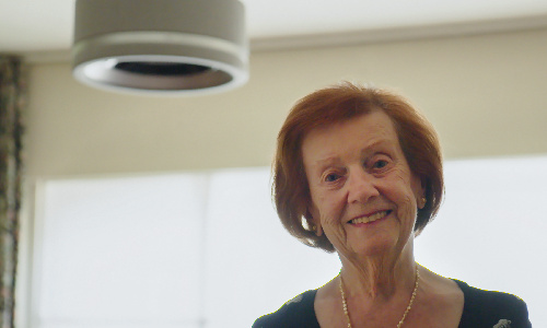 Методом проб и ошибок: умная бельгийская лампа помогает пожилым людям дольше оставаться независимыми