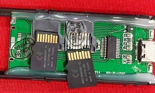 Merkloze externe 'NVMe-SSD' blijkt uit twee Micro-SD-kaartjes te bestaan