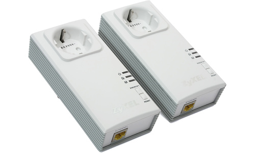 ZyXEL PLA-407 Powerline Pass-thru Ethernet Adapter kit